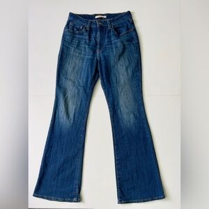 Classic Levi’s Women's 725 Blue Flared Jeans